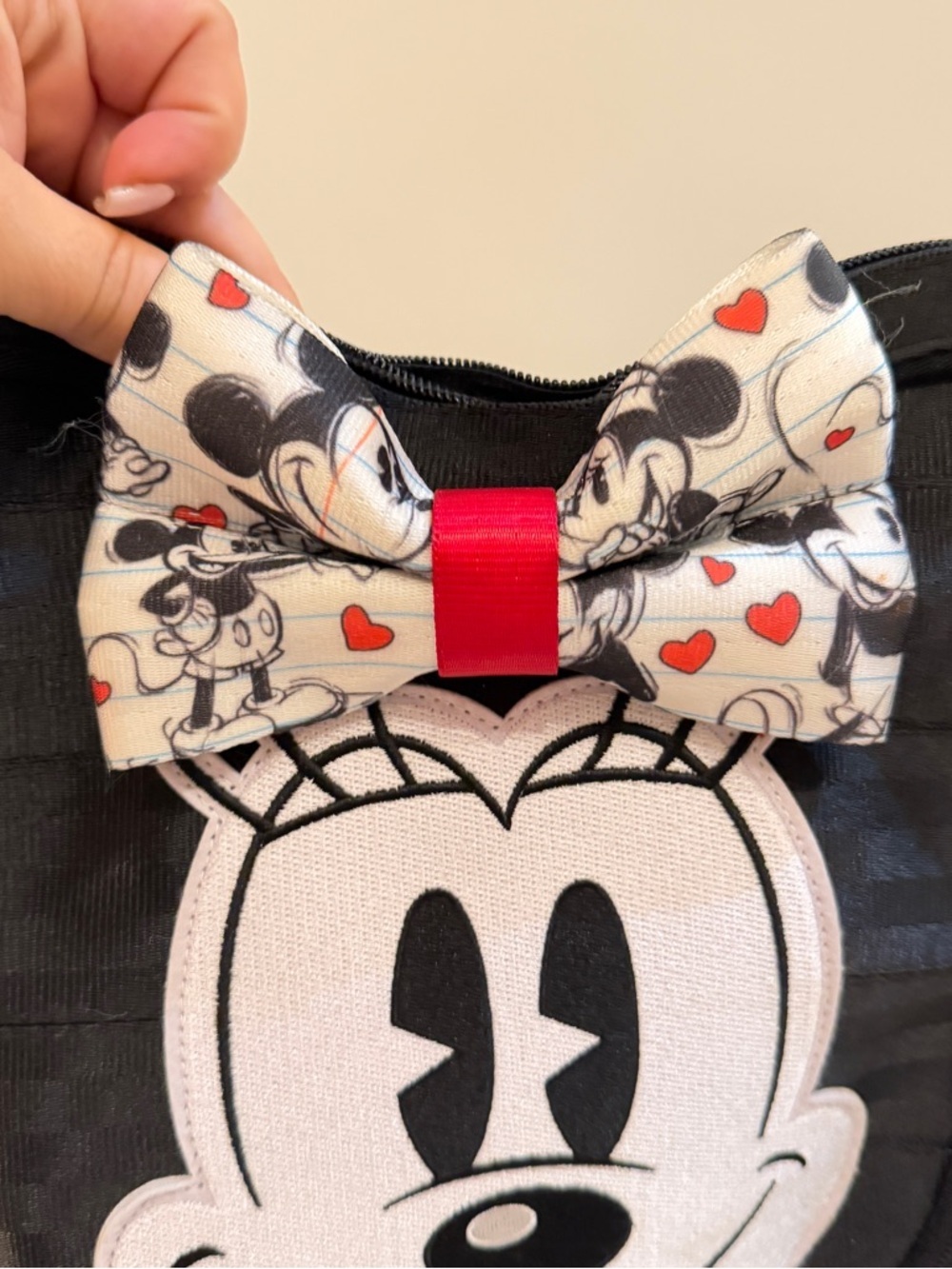 NEW Disney Harvey’s Minnie & Mickey Reversible Bag - Picture 3 of 13